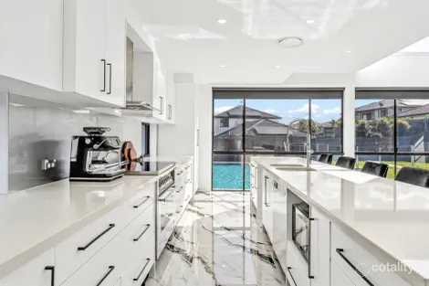 Property photo of 8 Corymbia Way Molendinar QLD 4214