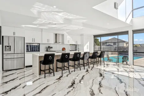 Property photo of 8 Corymbia Way Molendinar QLD 4214