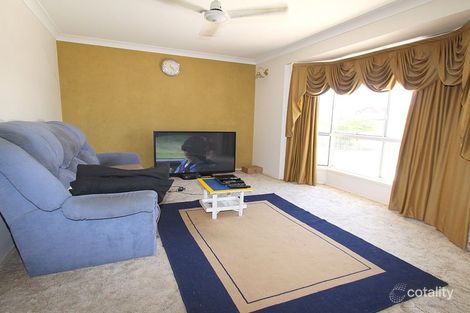 Property photo of 3 Edmonston Drive Emerald QLD 4720