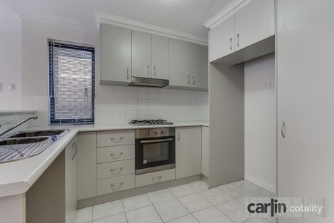 Property photo of 1/16 Coojong Link Success WA 6164