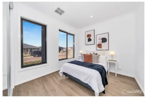 Property photo of 12 Bistre Road Tarneit VIC 3029