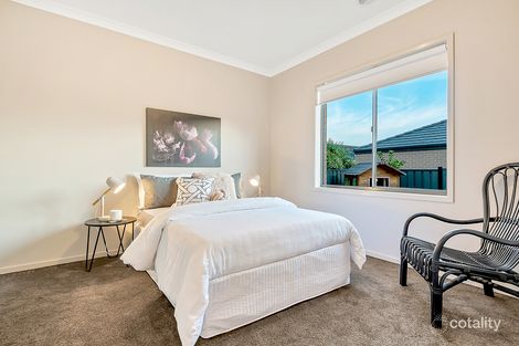 Property photo of 37 Evergreen Crescent Craigieburn VIC 3064