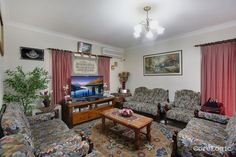 Property photo of 8 Fields Road Macquarie Fields NSW 2564