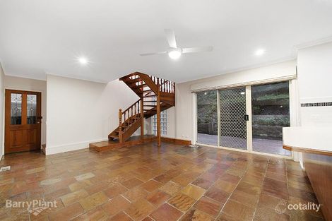 Property photo of 16 Graneel Grove Berwick VIC 3806