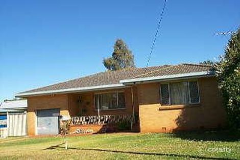 18 Quelch St, Rockville, QLD 4350