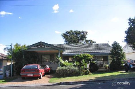 18 Deakin St, Oak Flats, NSW 2529