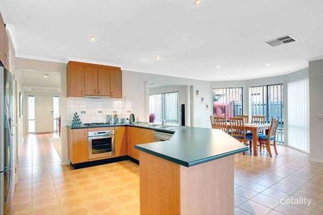 Property photo of 6 Johnston Way Taylors Hill VIC 3037