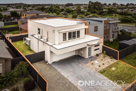 Property photo of 2 Parmentier Way Pakenham VIC 3810