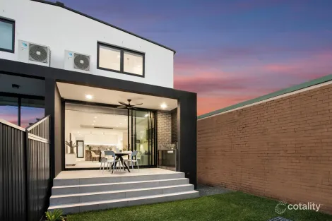 Property photo of 31 Hardie Street Mascot NSW 2020