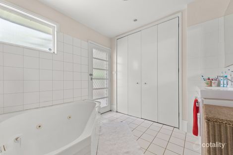 Property photo of 80 Morgan Crescent Curtin ACT 2605