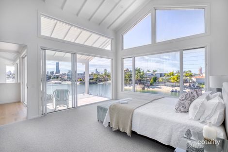 Property photo of 17 San Michele Court Broadbeach Waters QLD 4218