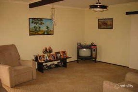 Property photo of 36 Minnamurra Crescent Hillvue NSW 2340