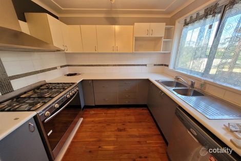 Property photo of 4 Guise Road Bradbury NSW 2560