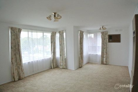 Property photo of 27 Kinnoull Grove Glen Waverley VIC 3150