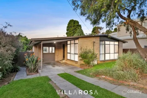 Property photo of 27 Moreton Bay Drive Highton VIC 3216