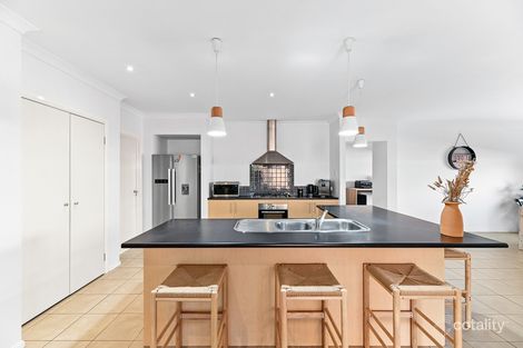 Property photo of 28 Northgate Drive Berwick VIC 3806