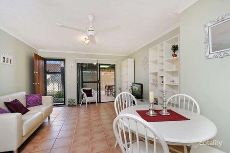 2/12 Stephenson St, Labrador, QLD 4215