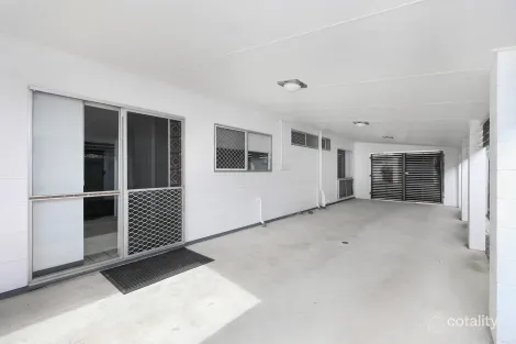 Property photo of 117 Mann Street Westcourt QLD 4870