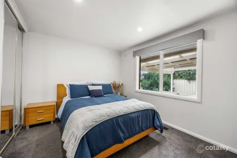 Property photo of 34 Tarlee Drive Albanvale VIC 3021