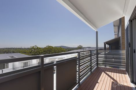 Property photo of 37/30 Taylor Place Mackenzie QLD 4156