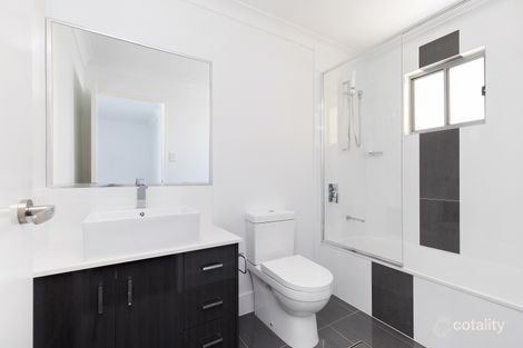 Property photo of 37/30 Taylor Place Mackenzie QLD 4156