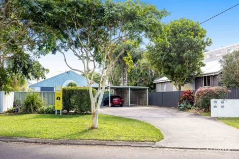 2/5 Karome St, Pacific Paradise, QLD 4564