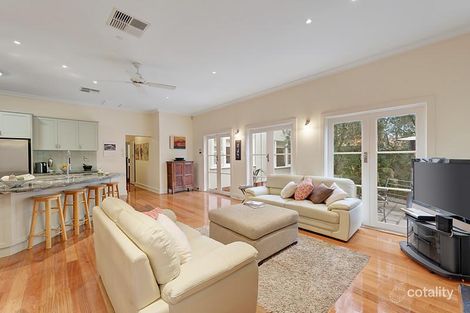 Property photo of 2 Lansell Crescent Camberwell VIC 3124