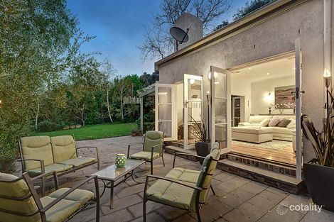 Property photo of 2 Lansell Crescent Camberwell VIC 3124