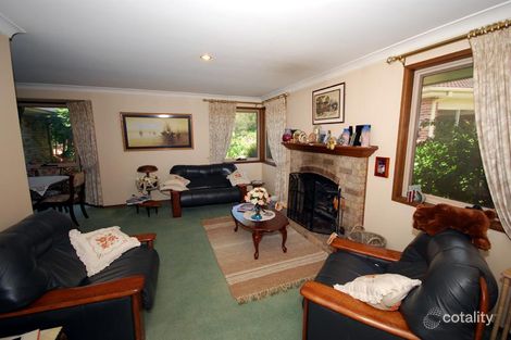 Property photo of 7 Fox Close Kariong NSW 2250