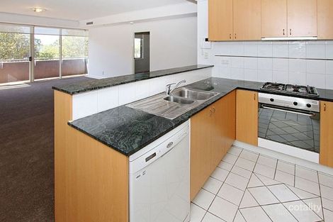 Property photo of 32/632 St Kilda Road Melbourne VIC 3004