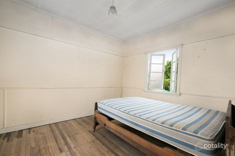 Property photo of 25 Cross Street Fairfield QLD 4103