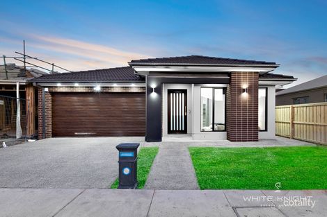 Property photo of 15 Emilia Circuit Fraser Rise VIC 3336