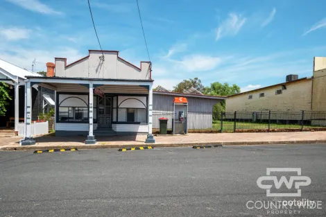 35 Albury St, Ashford, NSW 2361