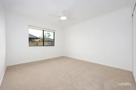 Property photo of 16 Fairbairn Court Oxenford QLD 4210