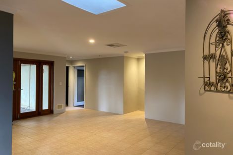 Property photo of 19 Lakehill Gardens Edgewater WA 6027