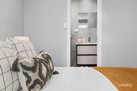 Property photo of 4 Yanderra Close Hammondville NSW 2170