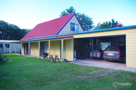201 Beach Rd, Mitchells Island, NSW 2430