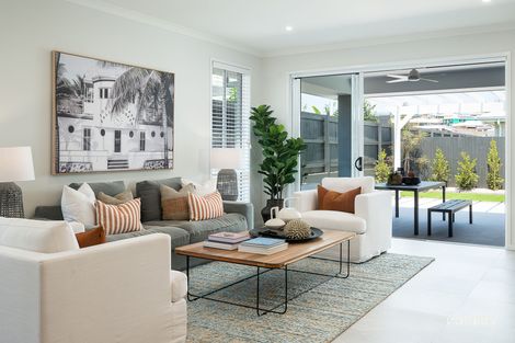 Property photo of 31 Dotterel Crescent North Lakes QLD 4509