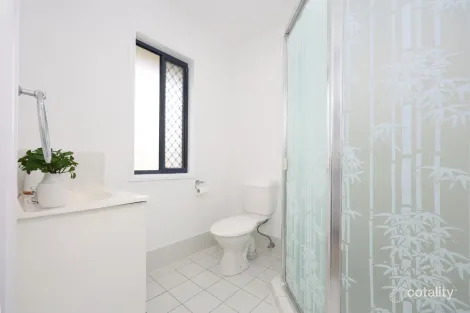 Property photo of 16 Fairbairn Court Oxenford QLD 4210