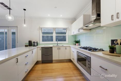 Property photo of 18 Gilmour Road Bentleigh VIC 3204