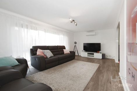 Property photo of 27 Paraburdoo Lane Kings Park VIC 3021