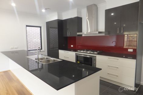 Property photo of 30A Winbirra Parade Ashwood VIC 3147