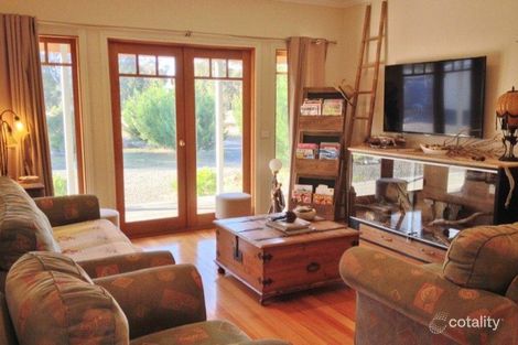 Property photo of 11 Pearce Lane Swanpool VIC 3673