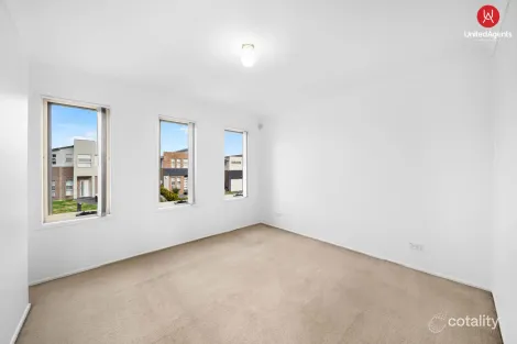 Property photo of 12 Plukavec Circuit Prestons NSW 2170
