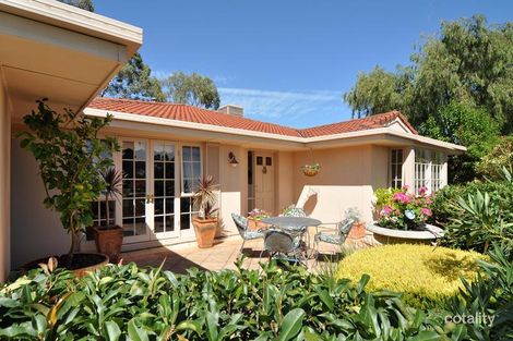 Property photo of 17 Crossdale Drive Aberfoyle Park SA 5159