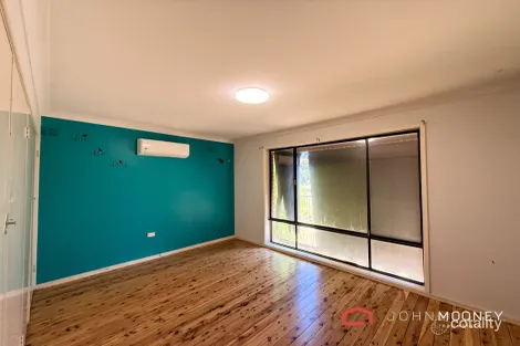 Property photo of 81 Raye Street Tolland NSW 2650