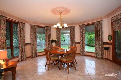 Property photo of 17 Kirkham Court Berwick VIC 3806