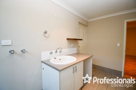 Property photo of 11 Jettyl Way Wannanup WA 6210