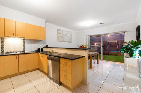 Property photo of 10 The Glades Taylors Hill VIC 3037
