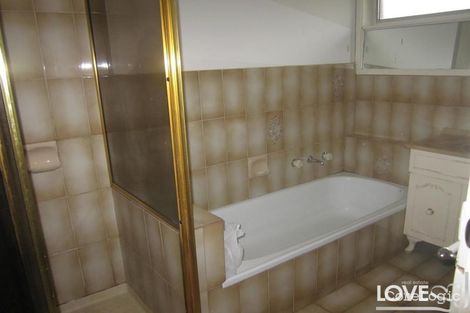 Property photo of 18 Tanjil Court Thomastown VIC 3074